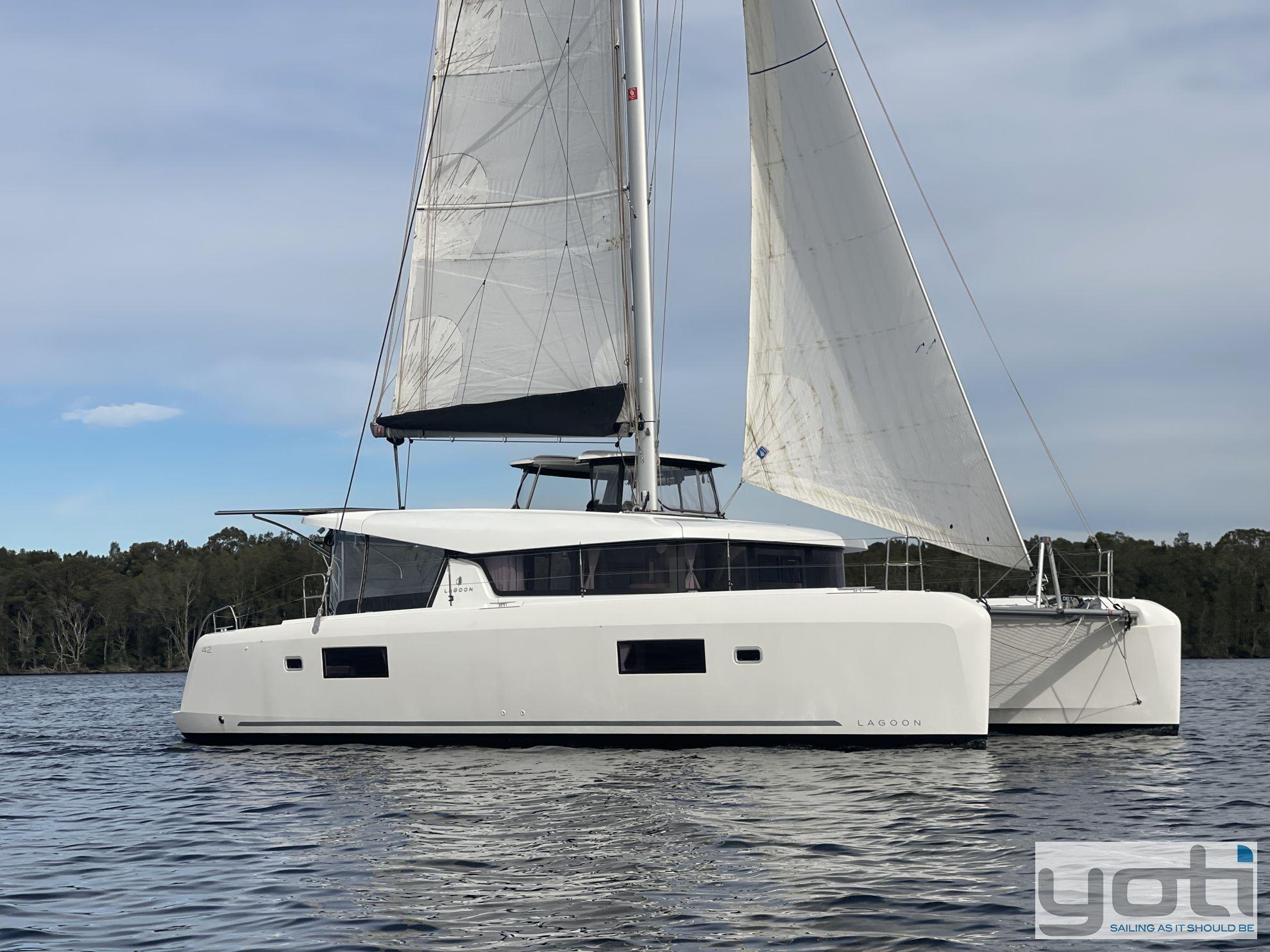 2022 Lagoon 42
