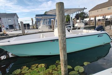 2023 Twin Vee LFG 22 CC