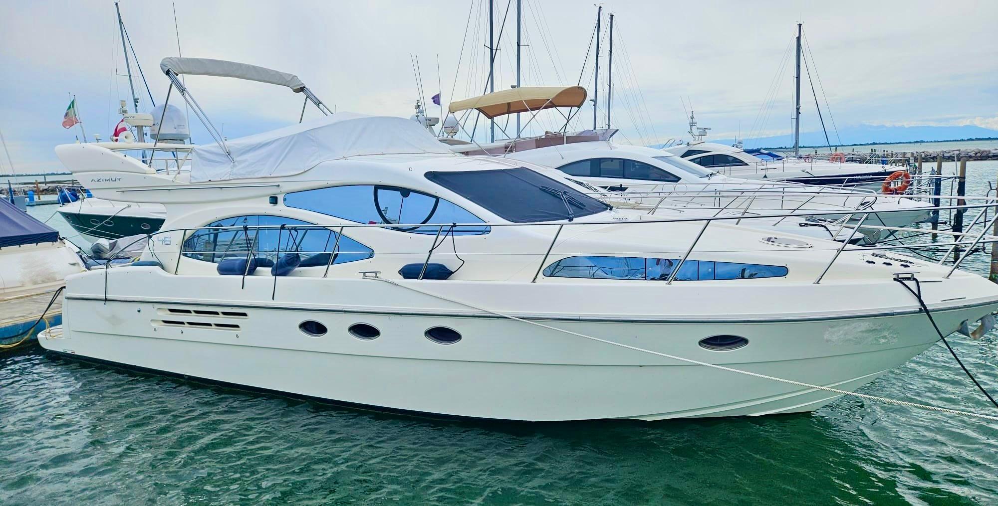 2004 Azimut 46