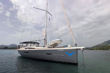 2018 Dufour 520