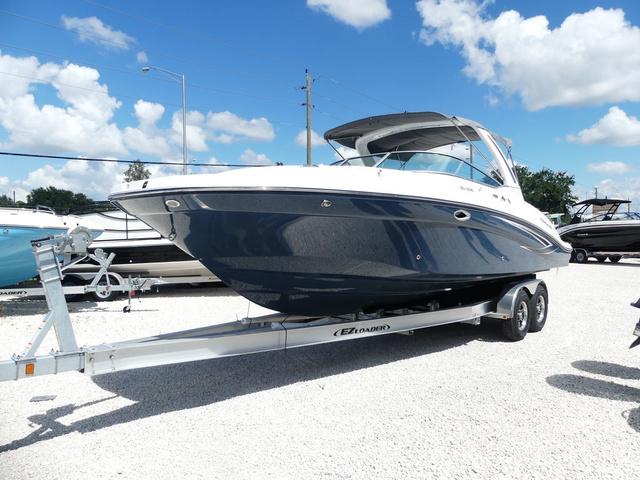 Hurricane sundeck 2690