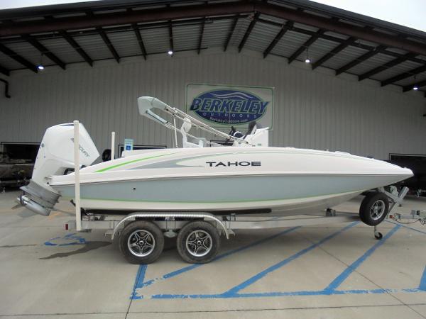 2024 Tahoe 2150 CC