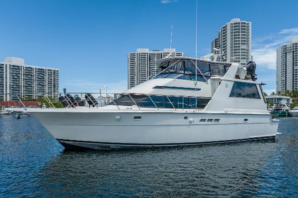 hatteras 52 sport deck motor yacht