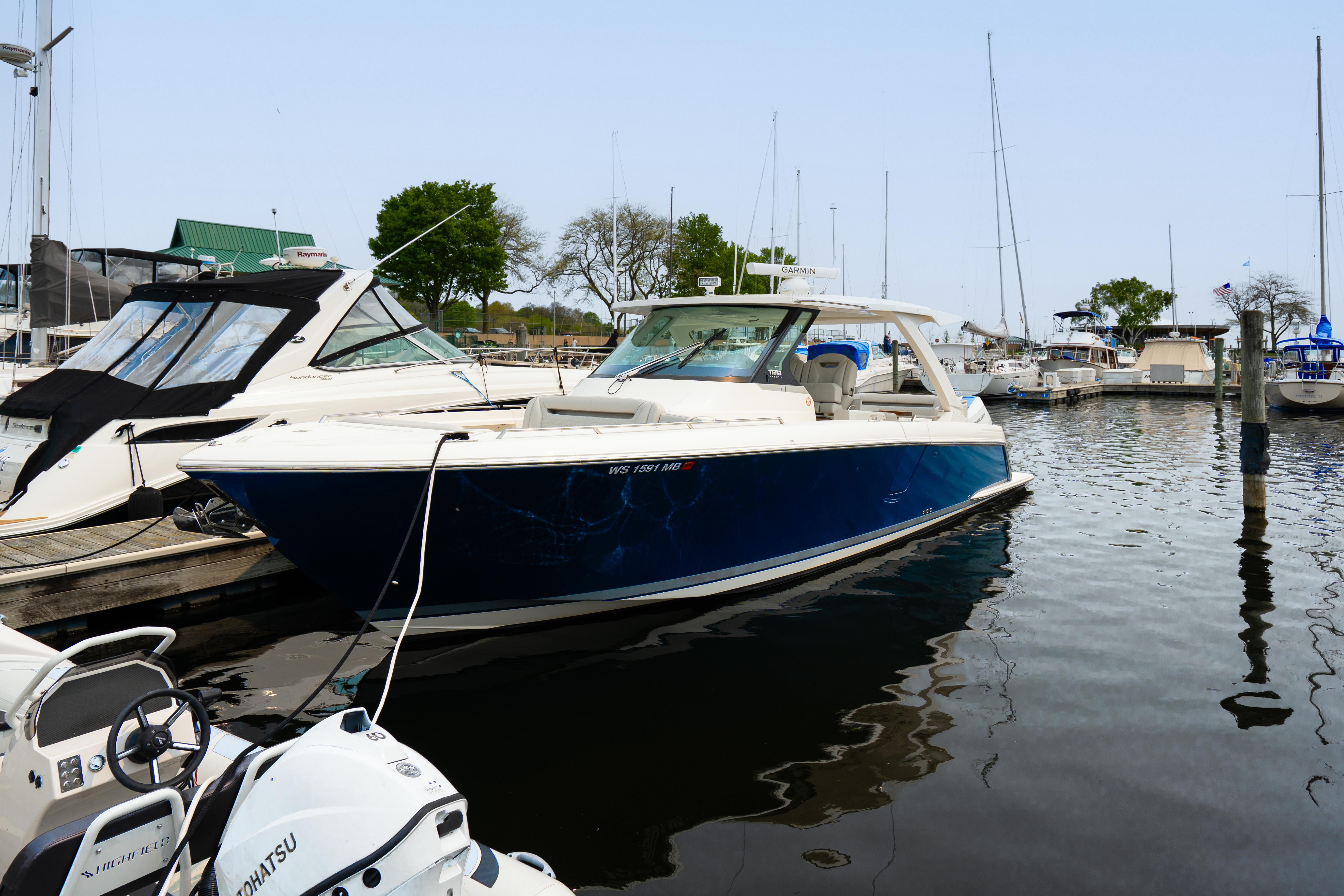 2024 Tiara Sport 38 LS