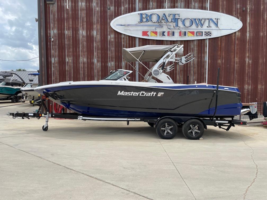 2019 MasterCraft XT23