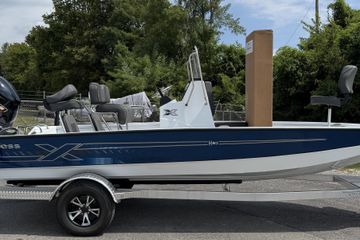 2026 Xpress H20B Bay