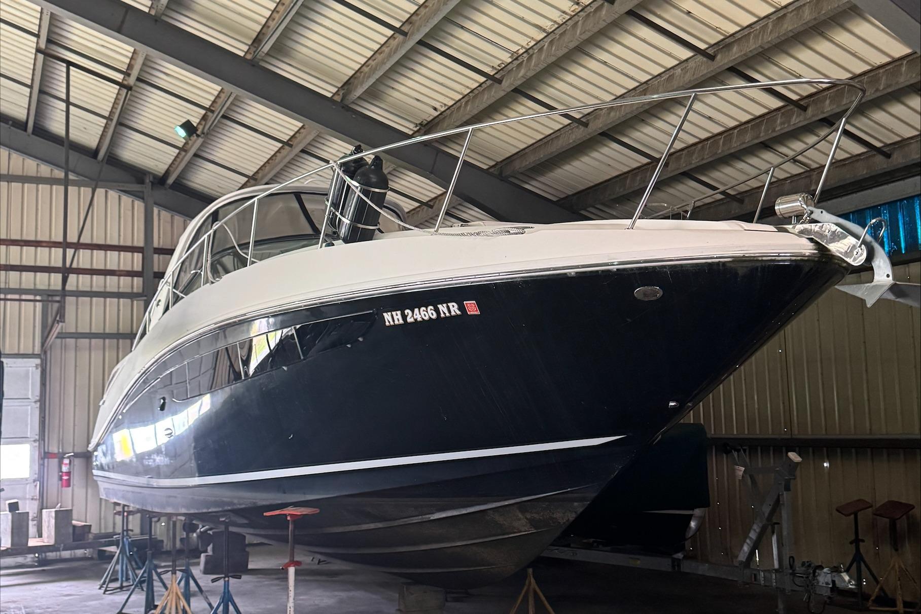 2013 Sea Ray 370 Sundancer