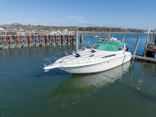 1989 Sea Ray 420 Sundancer