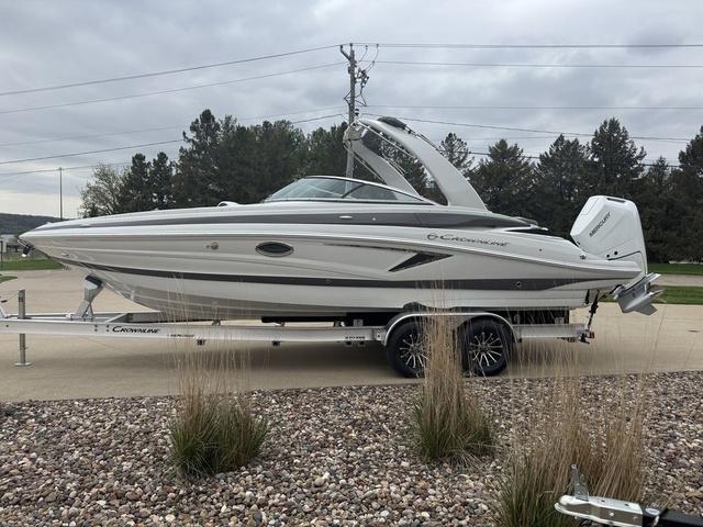 2025 Crownline 270 XSS
