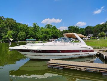 2004 Cruisers Yachts 340 Express