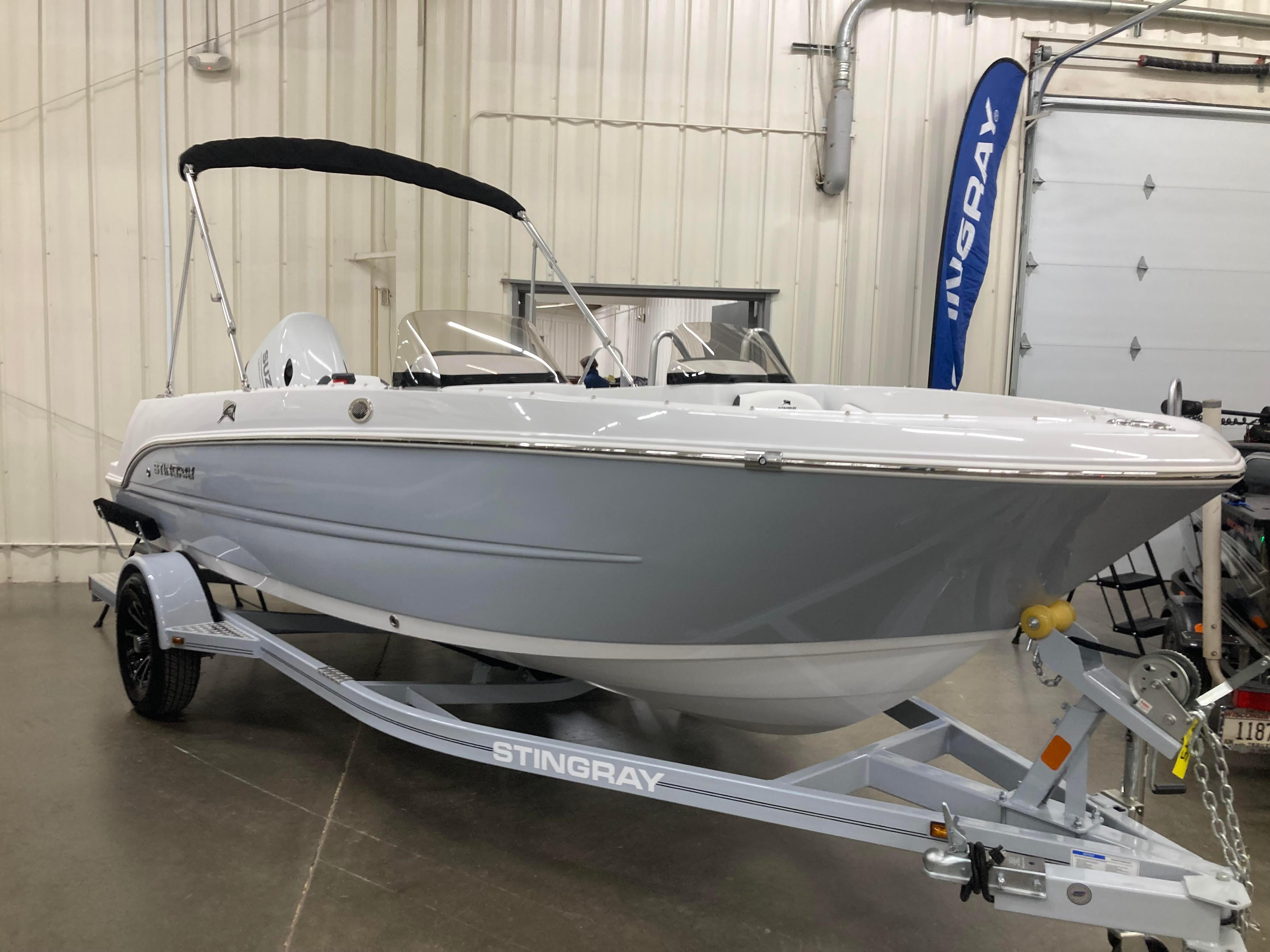 Stingray 172DC