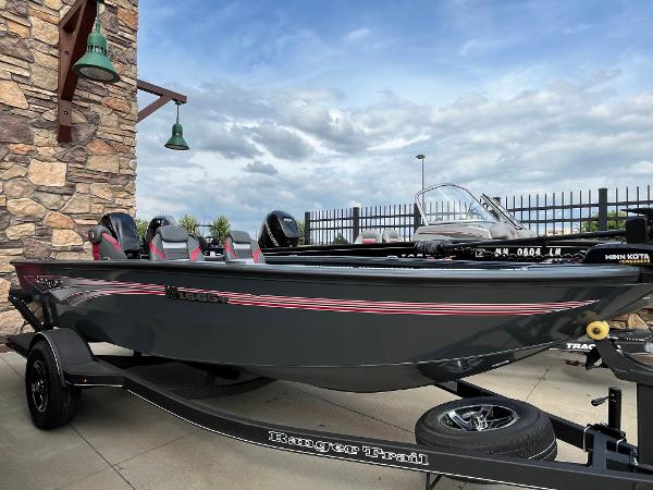 Ranger VS1665T 2024 Ranger VS1665T fishing boat on trailer, outdoor display.