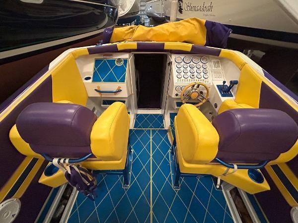 1999 Active Thunder 37 foot