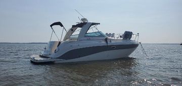 2005 Rinker Fieste Vee 320