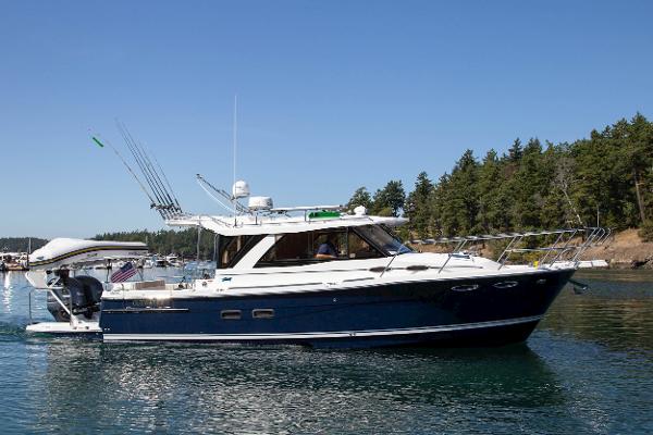 2024 Cutwater C-32 Coupe