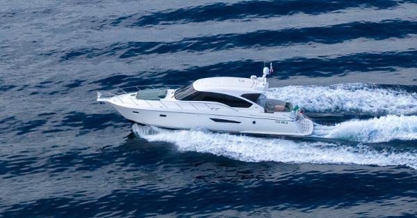 Tiara Yachts 5800 Sovran Tiara 5800 Sovran running