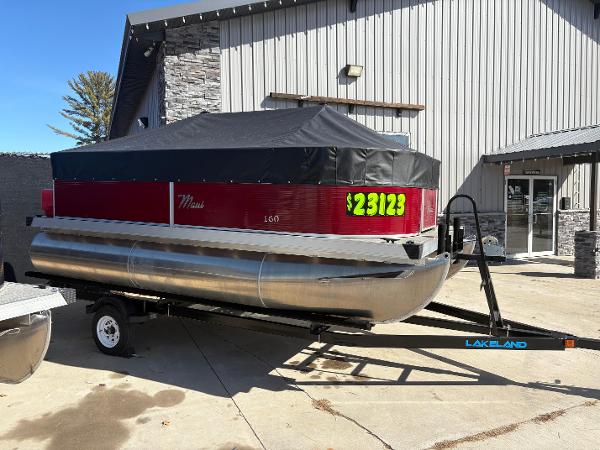 2025 CustomBuilt Pontoon 160 Fish