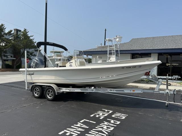 Bulls Bay 2200