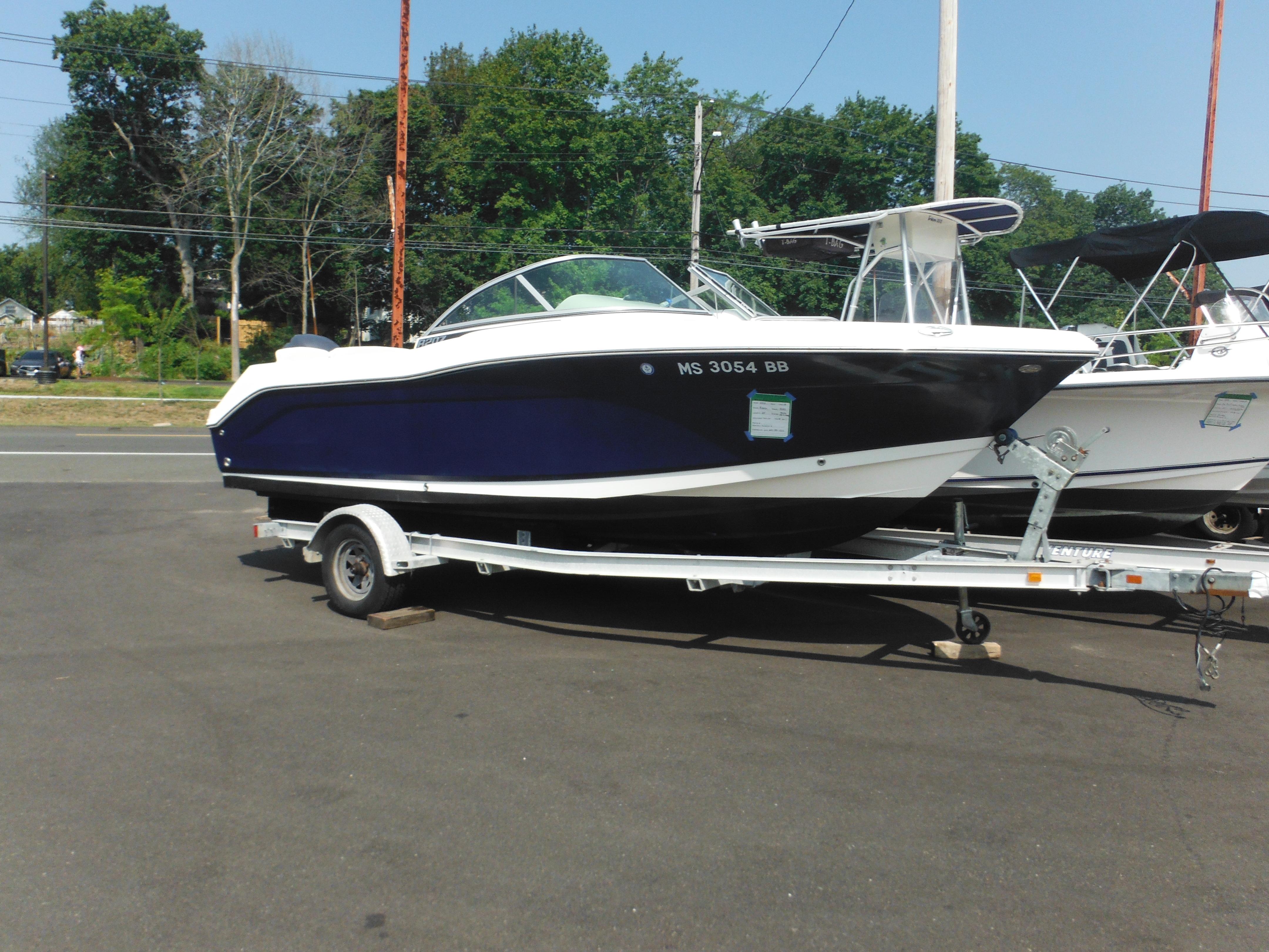 2013 Robalo R207 Dual Console