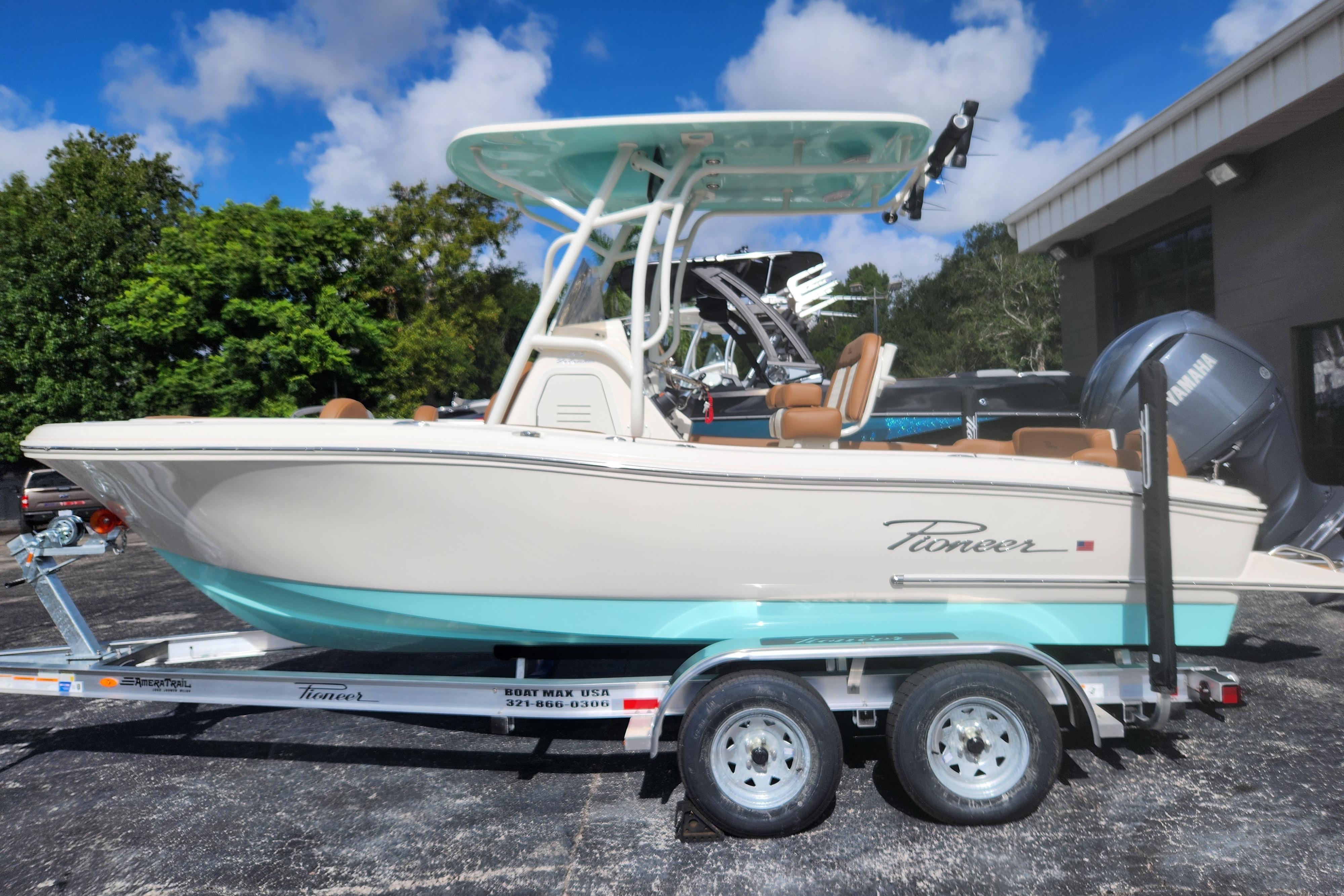 2026 Pioneer 202 Islander