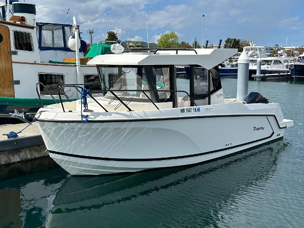 2023 Trophy T23 Pilothouse
