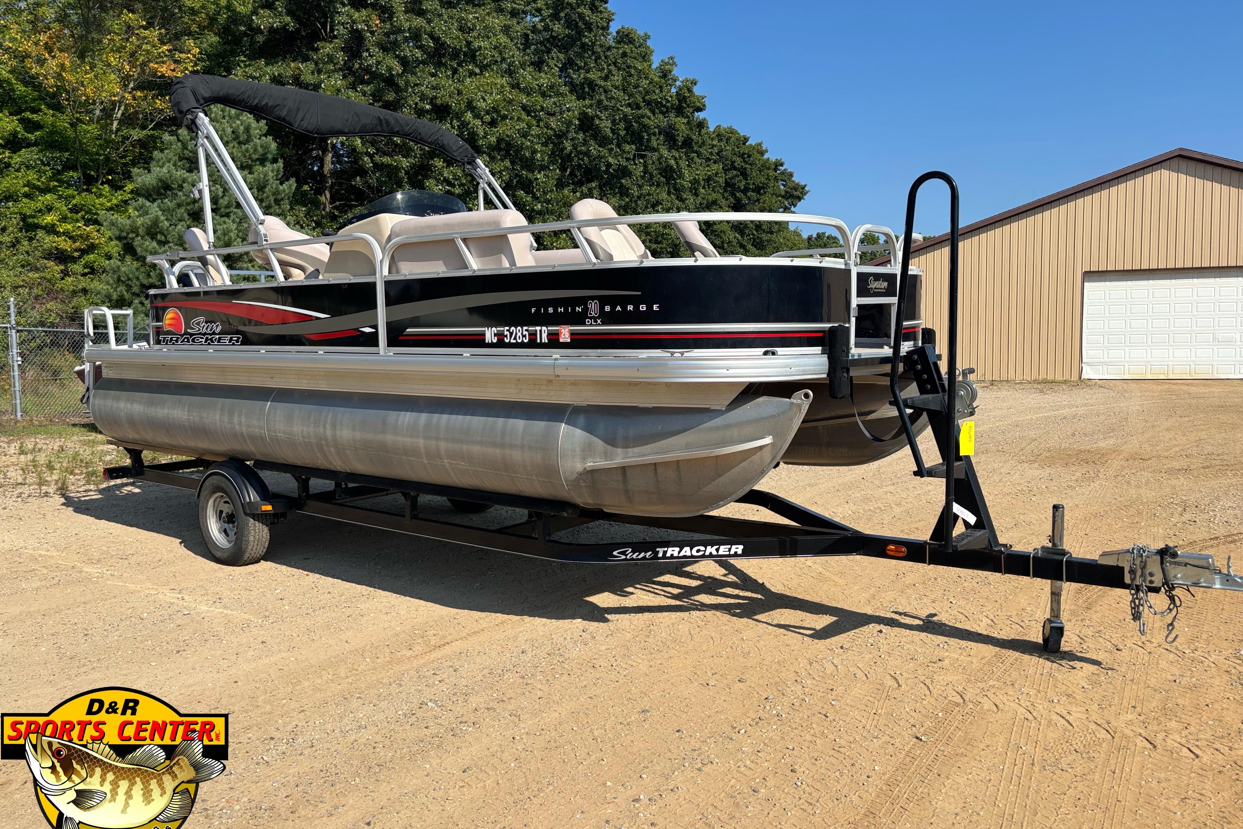 2014 Sun Tracker Fishin' Barge 20 DLX