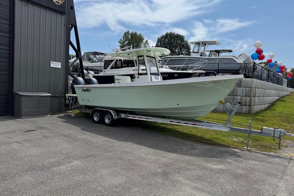 2023 Parker 2600 Center Console