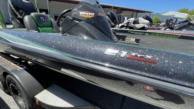 2018 Triton trx21