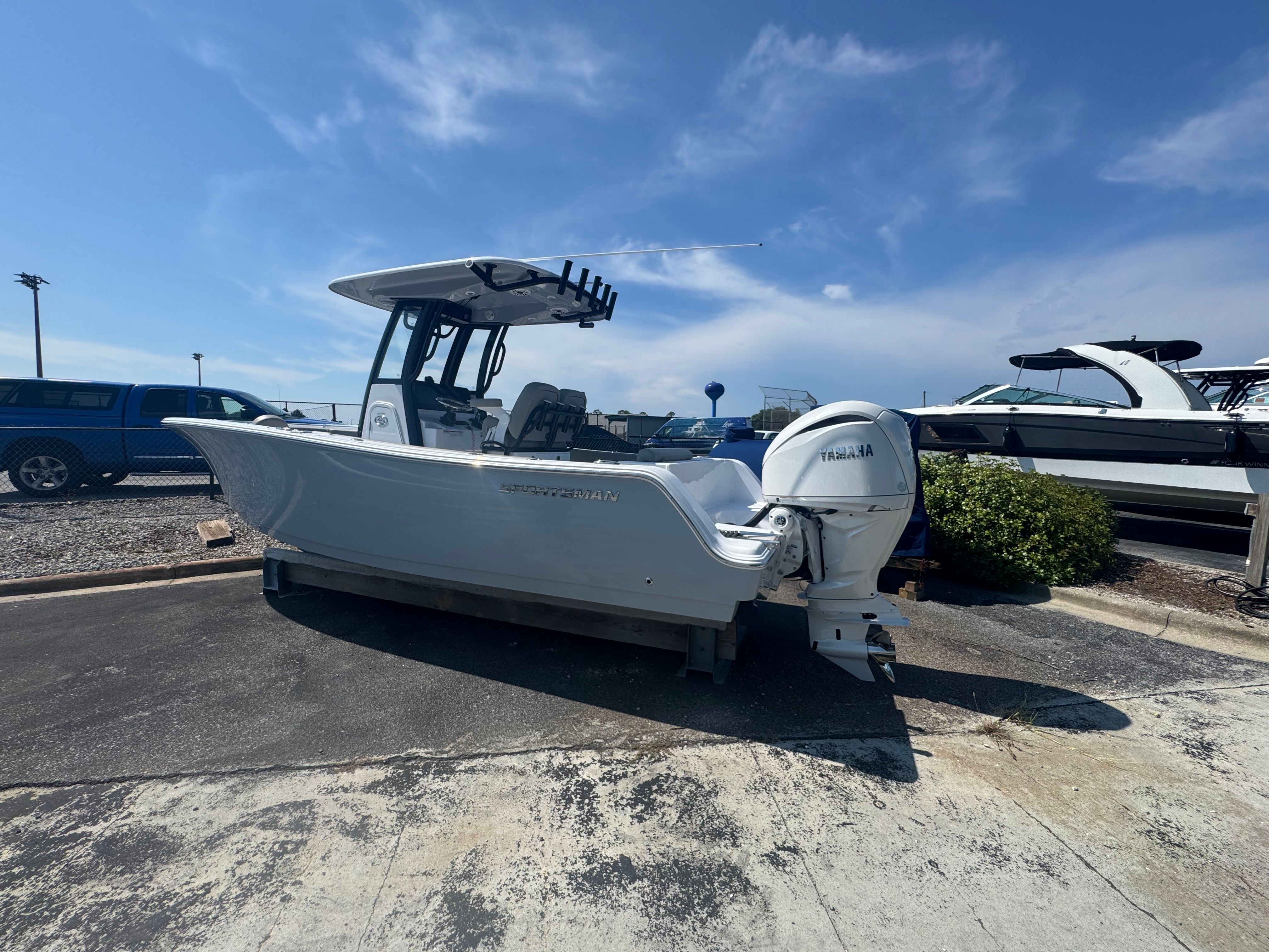 2025 Sportsman Open 232 Center Console