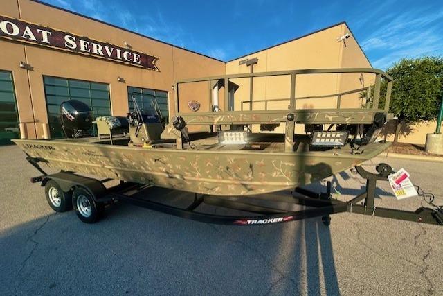 2024 Tracker Grizzly 2072 CC Sportsman