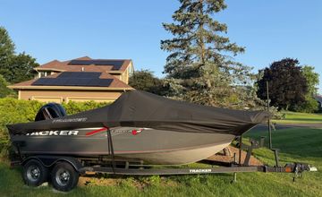 2018 Tracker Targa V-18 WT
