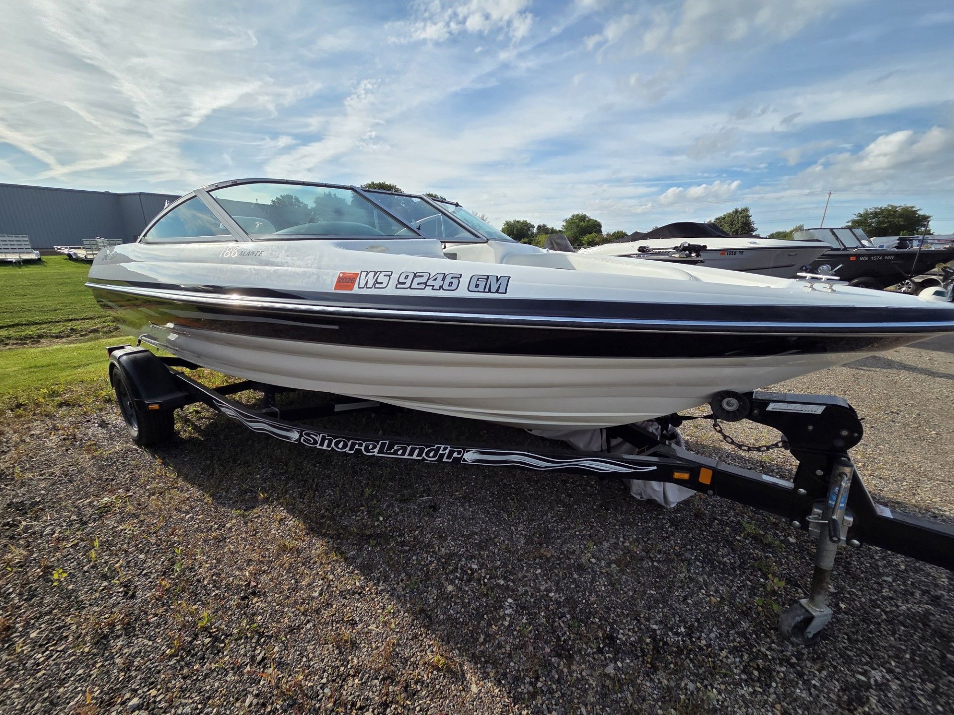 2001 Smoker Craft V186 Alante