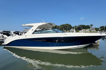 2025 Sea Ray SLX 400 Outboard