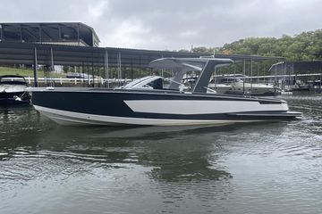 2023 Aviara AV32