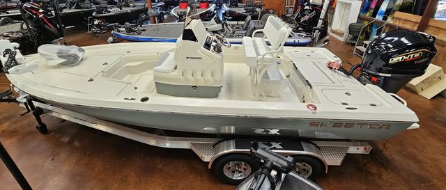 2025 Skeeter SX221 BAY