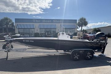 2022 Xpress H22B Bay