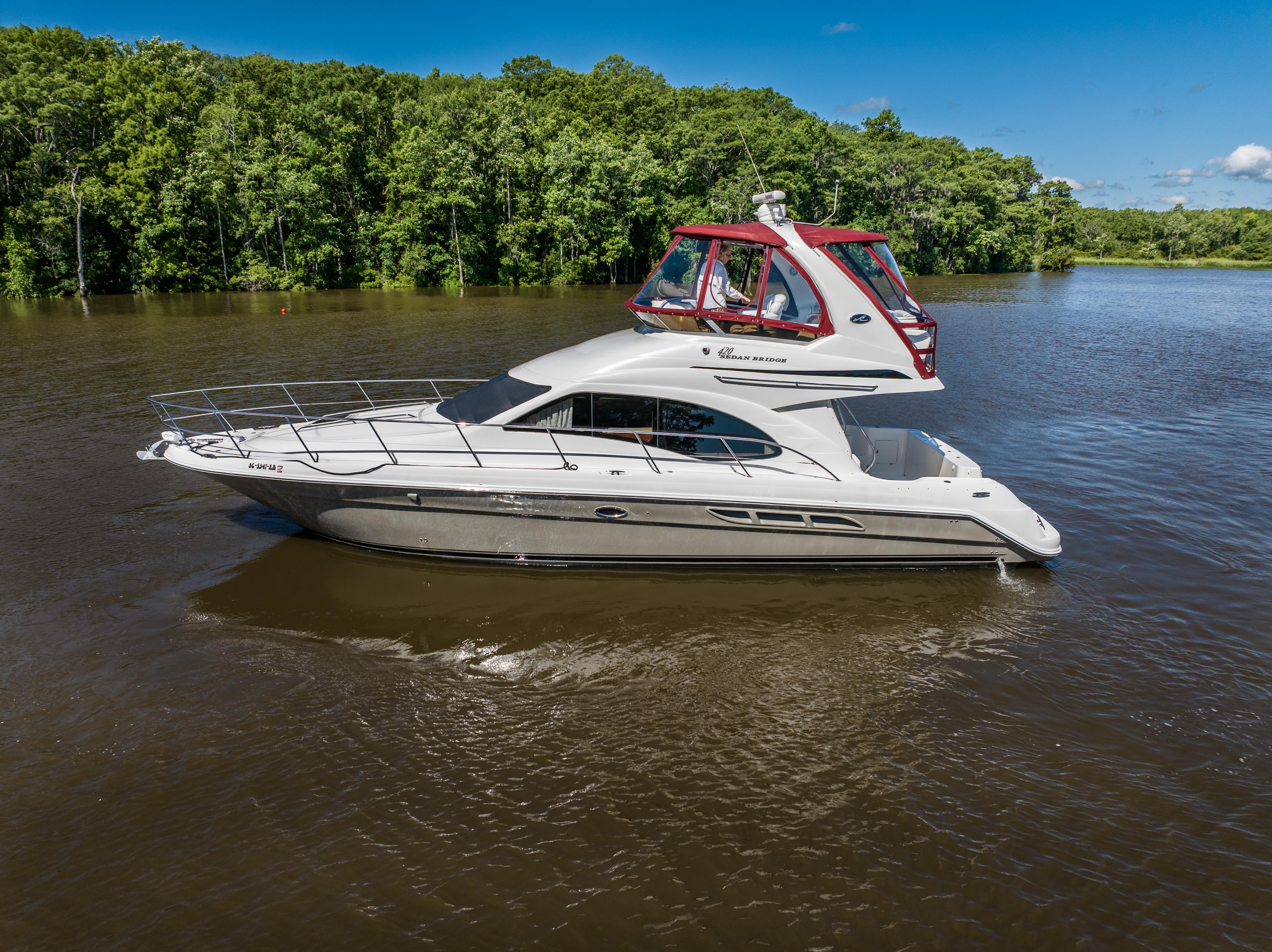 Sea Ray 420 Sedan Bridge