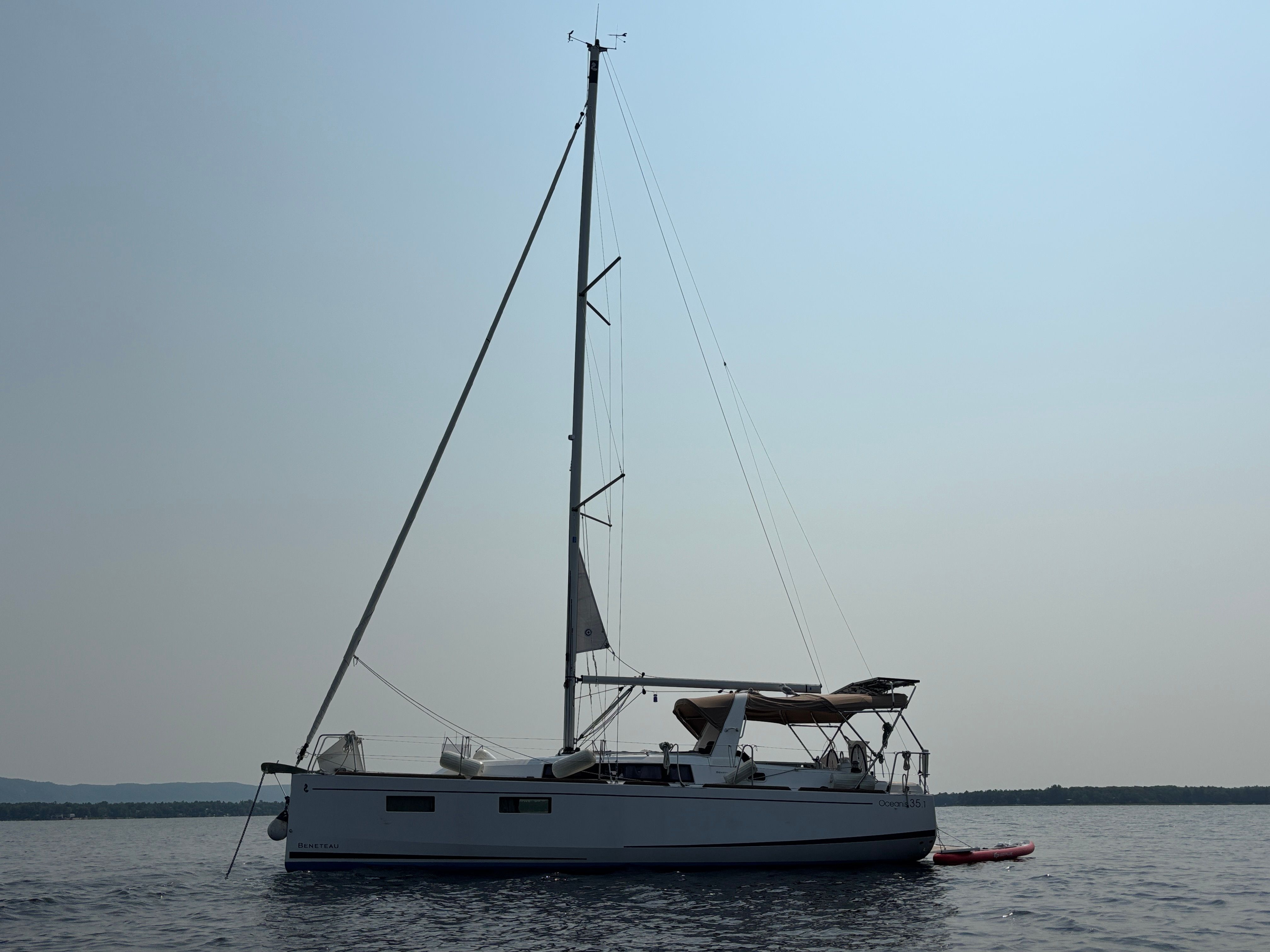 2020 Beneteau Oceanis 35.1