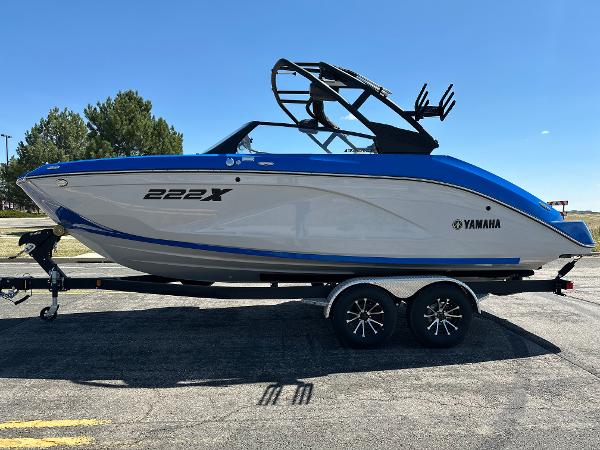 2025 Yamaha Boats 222XE