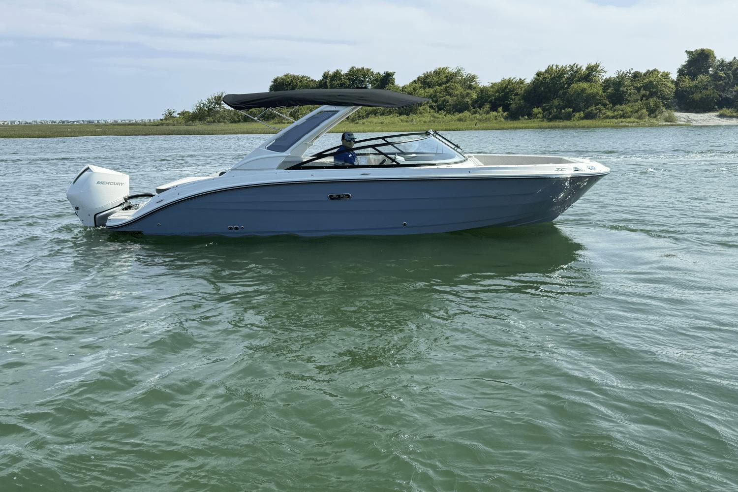 Sea Ray SDX 250 Outboard