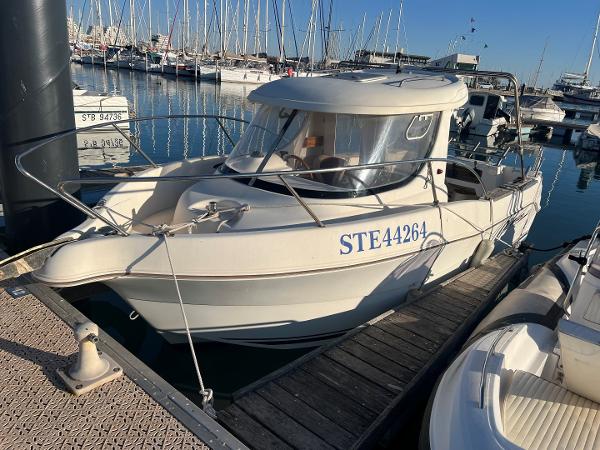 2011 Arvor ARVOR 215