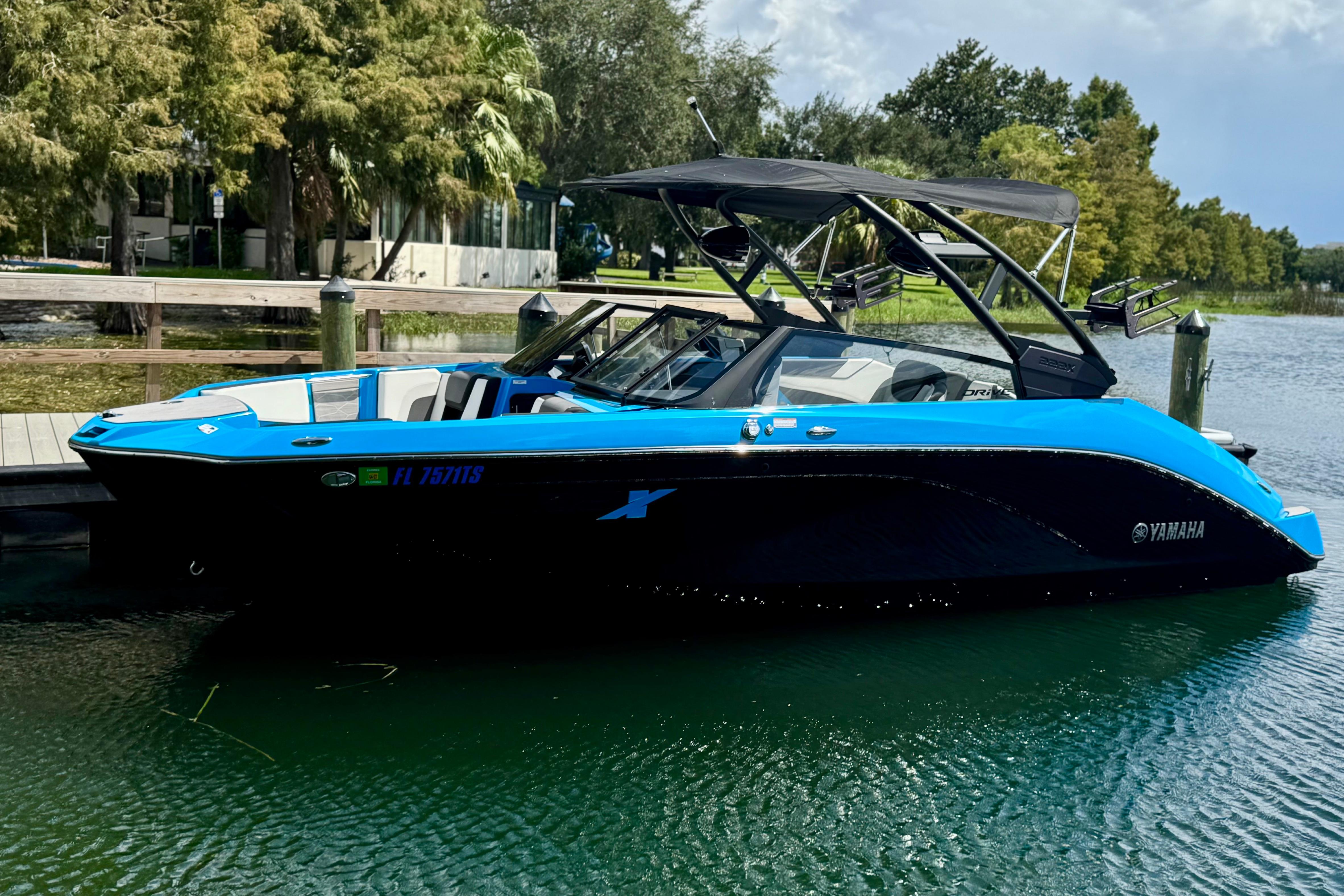 2023 Yamaha Boats 222XD
