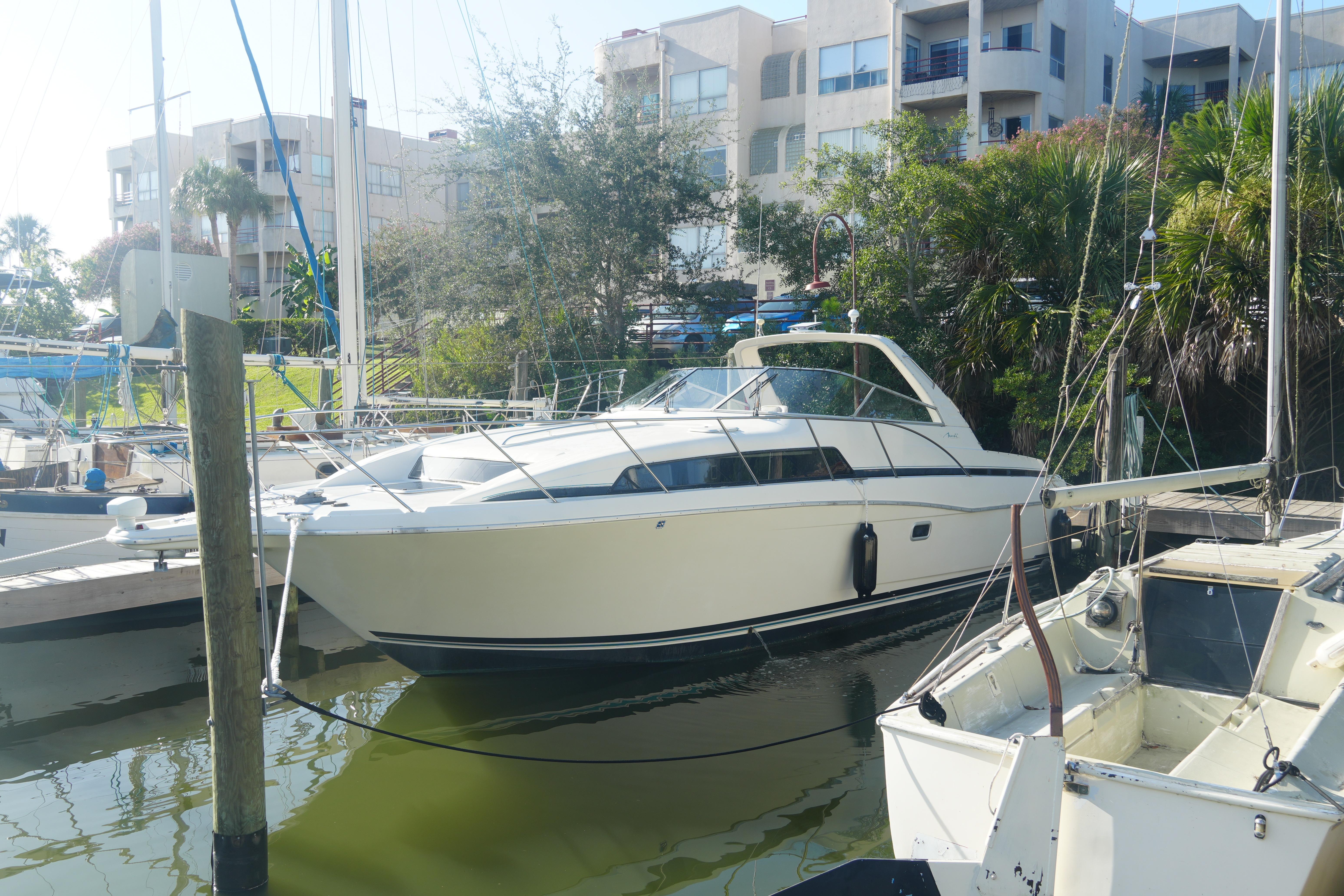 1997 Bayliner 3255 Avanti