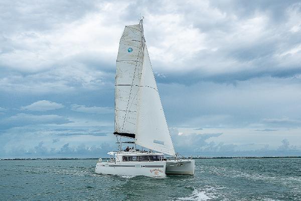 2018 Lagoon 450