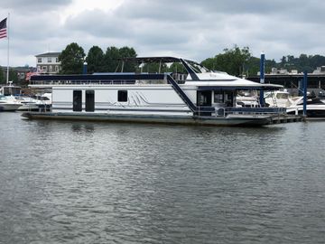1997 Sumerset 75' X 16' House Boat