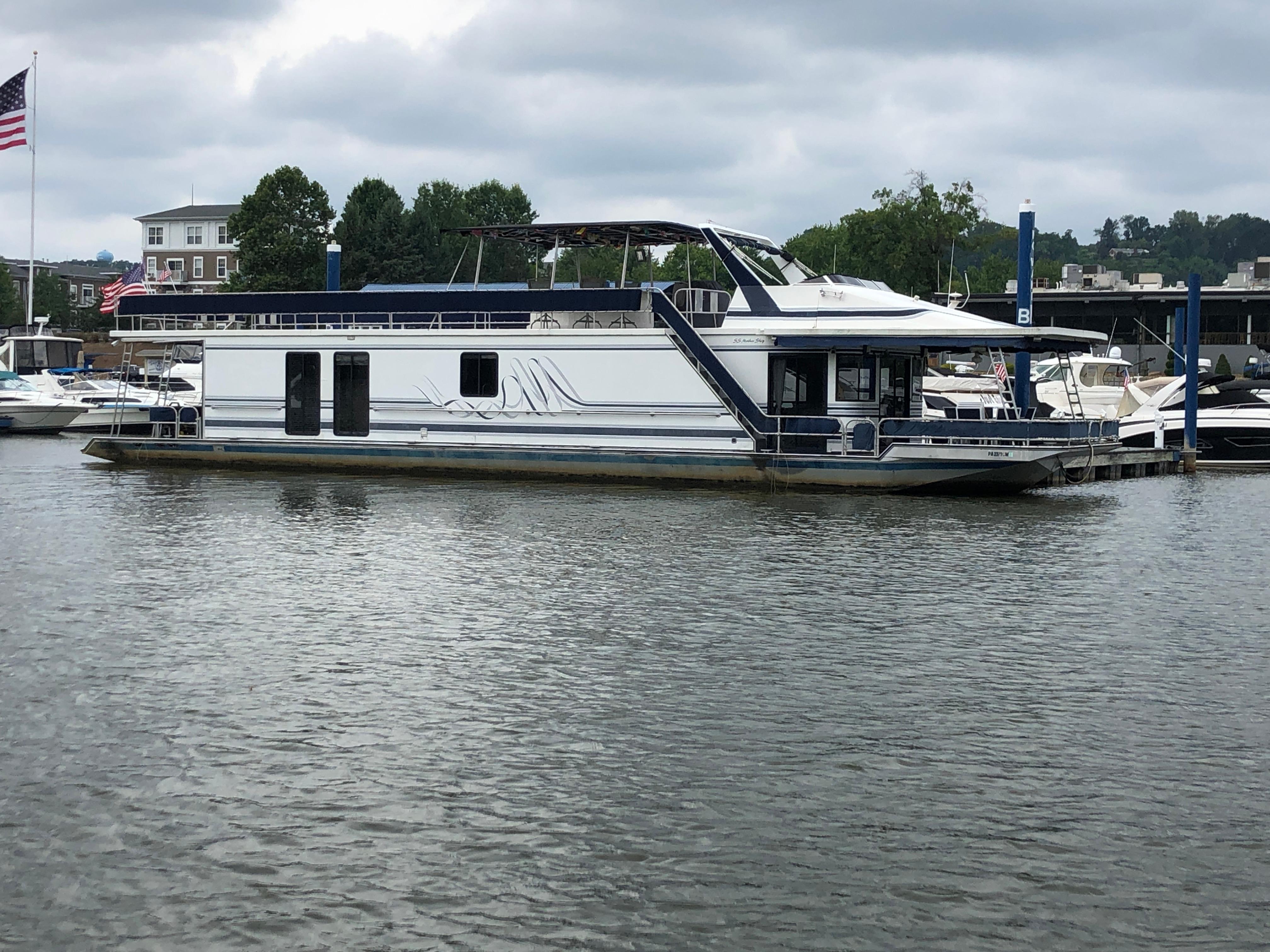 1997 Sumerset 75' X 16' House Boat