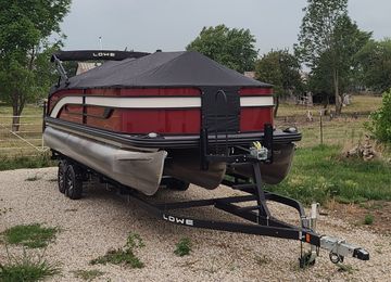 2023 Lowe Sf232