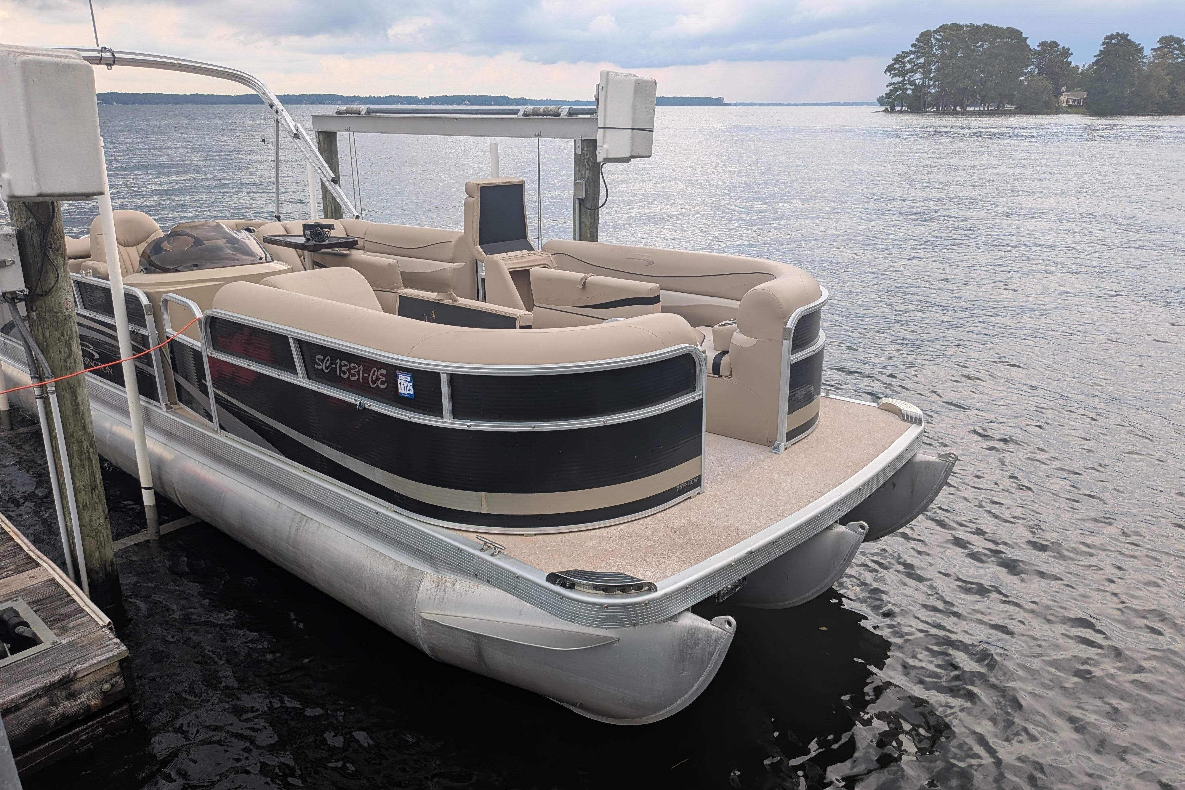 2012 Bennington 2574 GCW