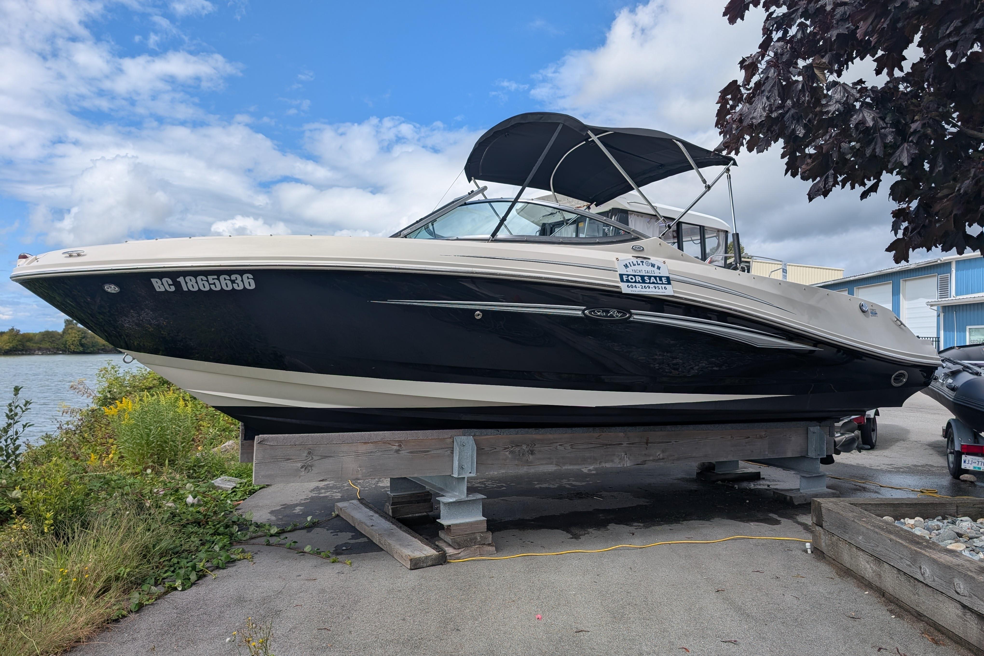 2008 Sea Ray 230 Bow Rider Select