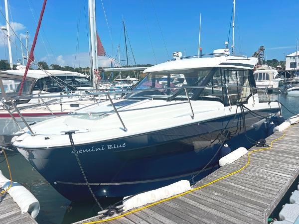 2021 Jeanneau Merry Fisher 895 Offshore